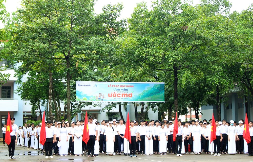 Sacombank "ươm mầm cho những ước mơ" - Chung tay vun đắp thế hệ mới