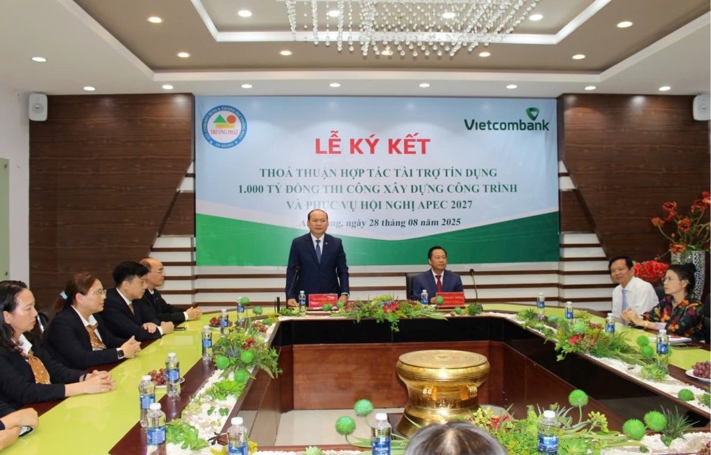 Vietcombank Kiên Giang ký kết thỏa thuận hợp tác tài trợ tín dụng 1.000 tỷ đồng xây dựng công trình phục vụ APEC 2027