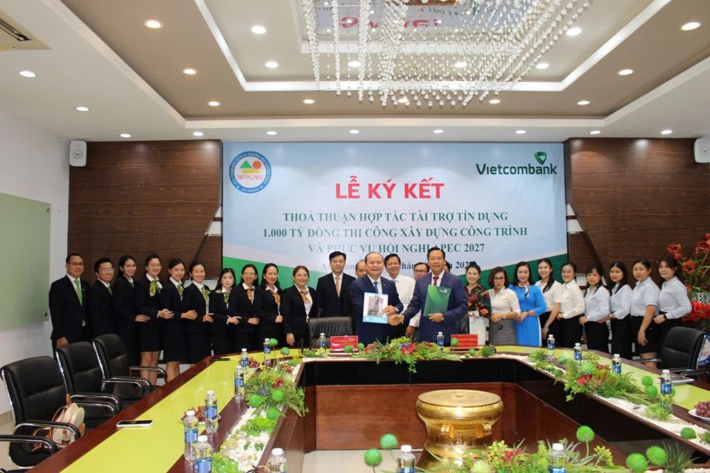 Vietcombank Kiên Giang ký kết thỏa thuận hợp tác tài trợ tín dụng 1.000 tỷ đồng xây dựng công trình phục vụ APEC 2027